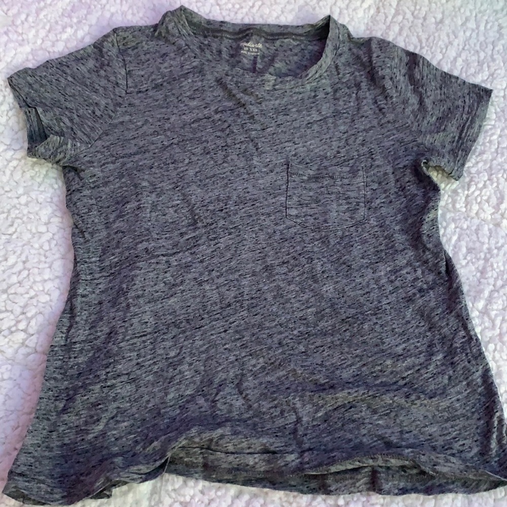 gray tshirt xxs